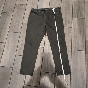 Banana Republic: The traveler green jeans